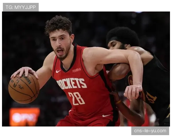 火箭官方宣布申京右脚踝扭伤，本场复出存疑